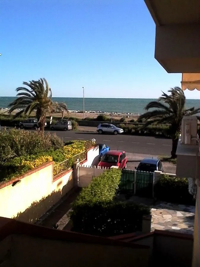 La Casa Del Mare Apartment Carrara Italy